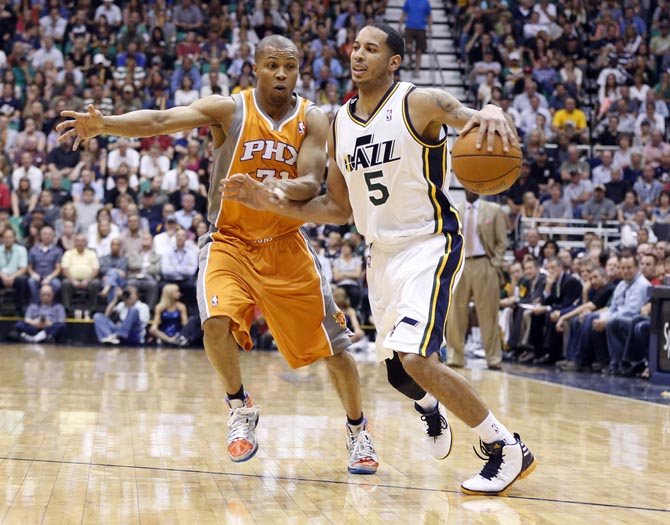 devin harris #5 jazz white jersey